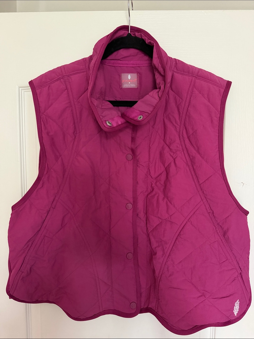 FP Movement by Free People Magenta Quilted scallop Sleeveless Vest medium